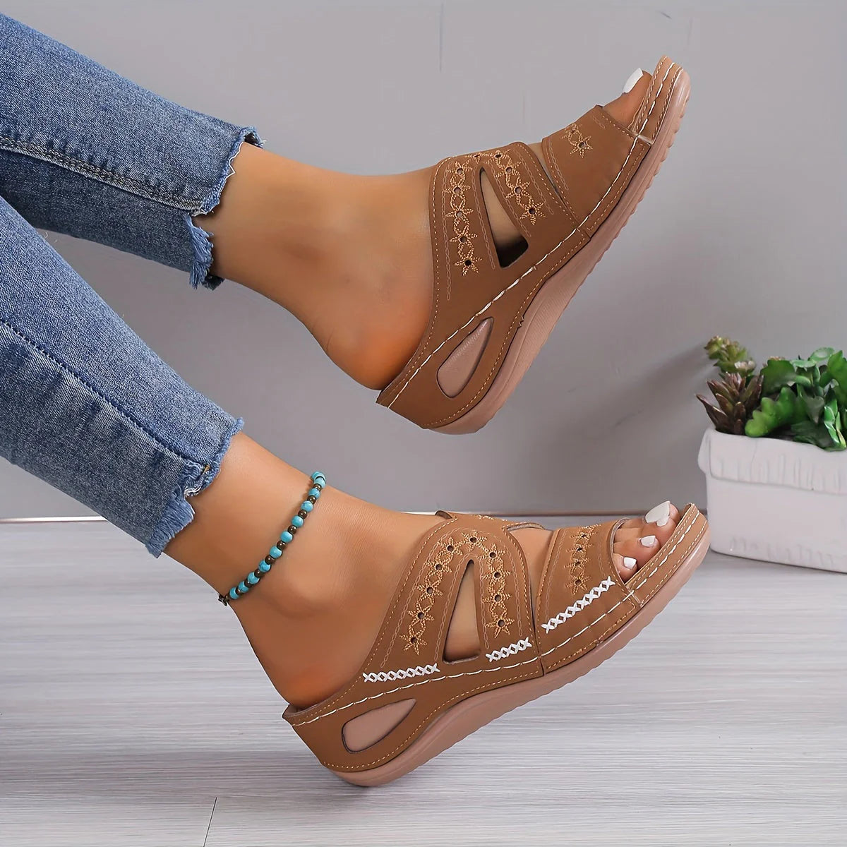 Sandales Jade – Élégance Brodée & Confort Orthopédique